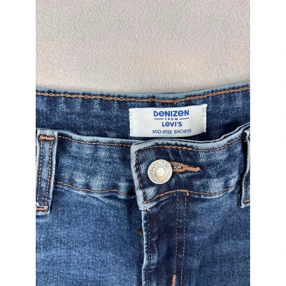 Denizen from Levis Womens Mid-Rise Denim Shorts Dark Wash Cuffed Size 6 W28